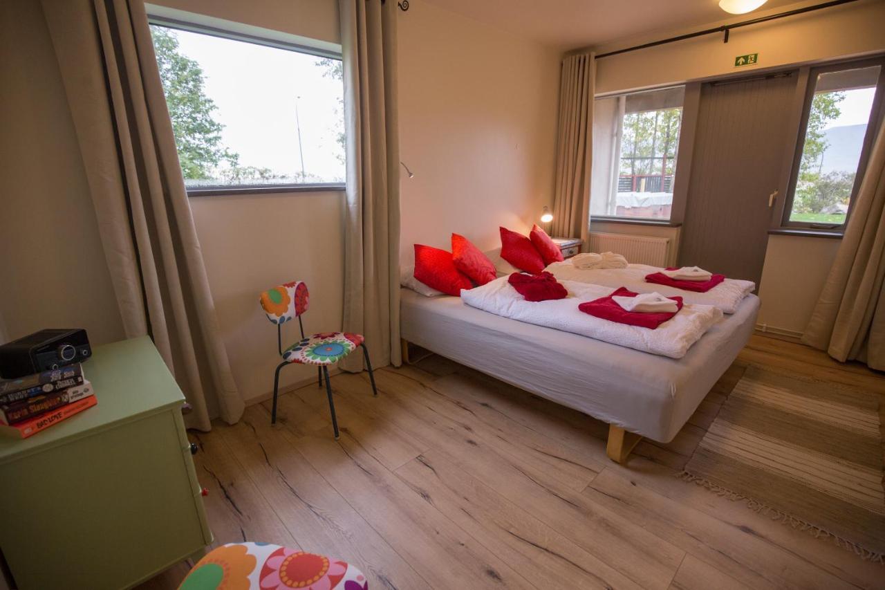 Hestasport Apartment วาร์มาห์ลิด ภายนอก รูปภาพ